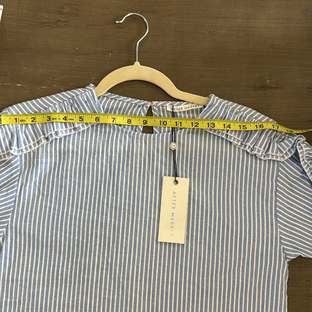 After Market Ruffle Top NWT - Picture 7 of 7